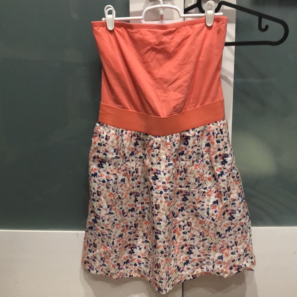 Guess strapless calix dress, size medium